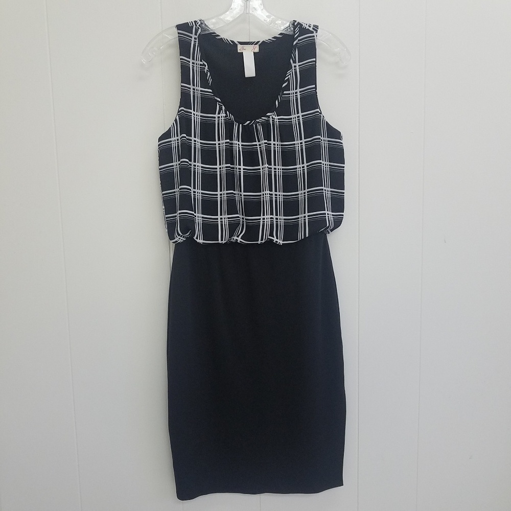 L8teR Sleeveless Dress